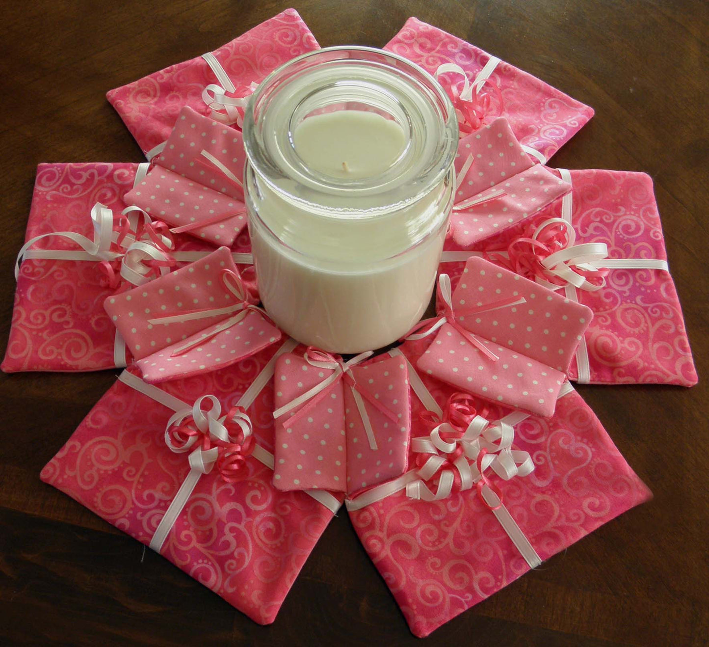 Precious Presents Centerpiece